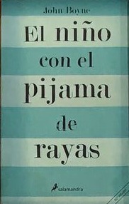 El niño con el pijama de rayas