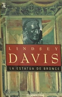 La estatua de bronce