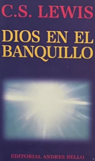Dios en el banquillo