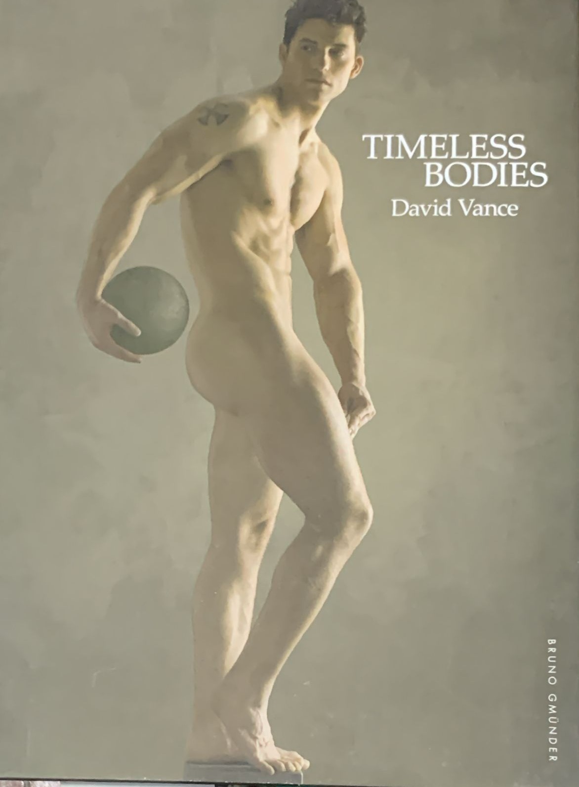 Timeless Bodies / Tapa Dura