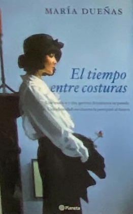 El tiempo entre costuras